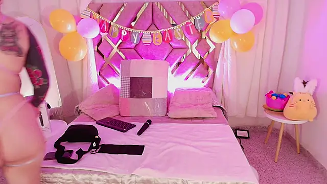 KathiaJenner online show from March 30, 11:11 am