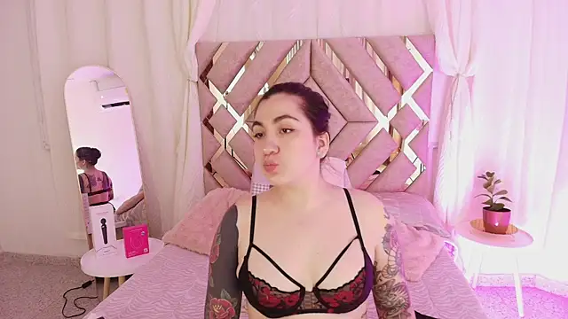 KathiaJenner online show from May 9, 11:35 am