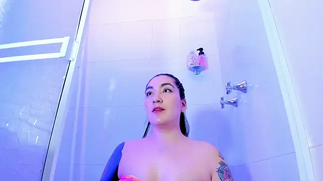 Snapshot of KathiaJenner chatting on February 8, 12:36 pm KathiaJenner online show from February 8, 12:36 pm