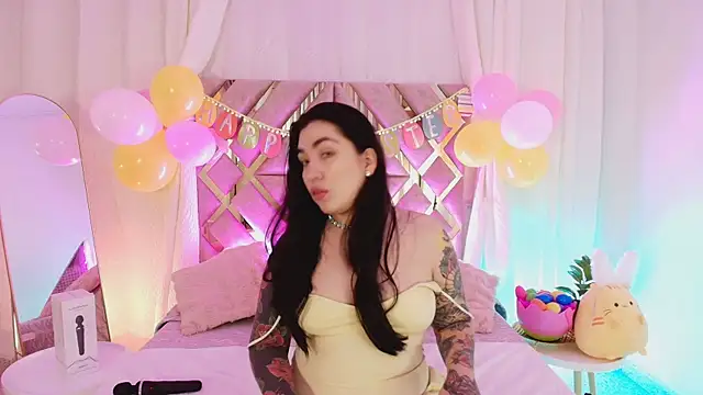 KathiaJenner online show from March 28, 11:33 am