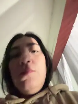 Snapshot of KathiaJenner chatting on February 24, 11:44 am KathiaJenner online show from February 24, 11:44 am