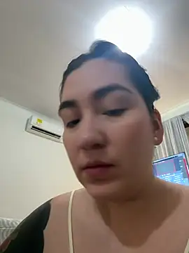 Snapshot of KathiaJenner chatting on February 27, 2:17 pm KathiaJenner online show from February 27, 2:17 pm