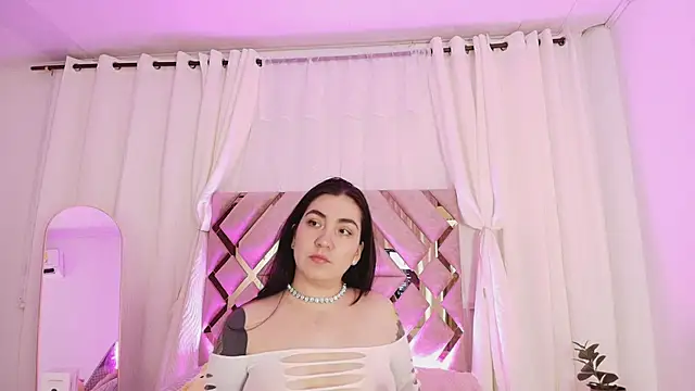 KathiaJenner online show from April 23, 12:00 pm