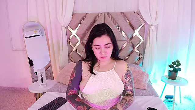 KathiaJenner online show from March 5, 12:13 pm