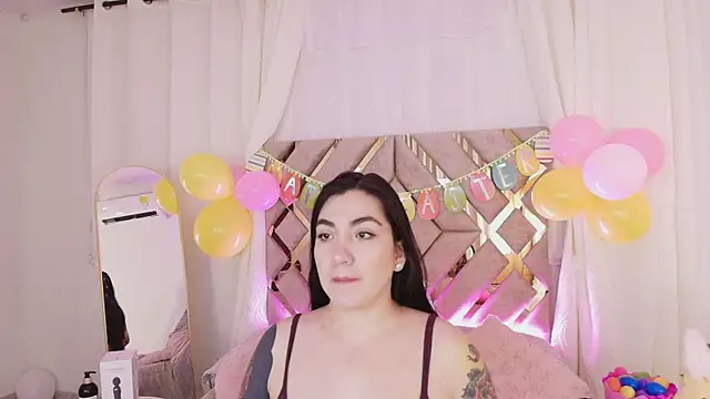 KathiaJenner online show from March 31, 11:12 am