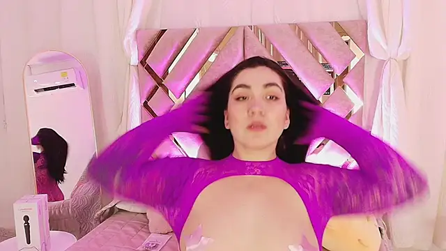 KathiaJenner online show from April 13, 2:59 am