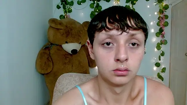 Snapshot of princess1609 chatting on February 24, 12:50 pm princess1609 online show from February 24, 12:50 pm