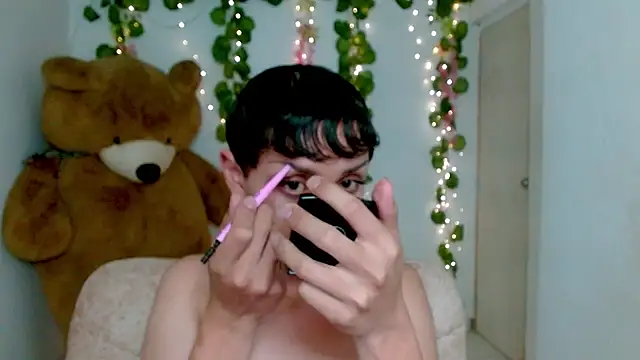 Snapshot of princess1609 chatting on February 11, 1:22 pm princess1609 online show from February 11, 1:22 pm