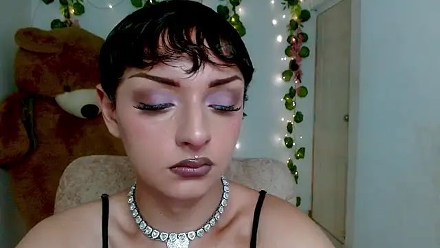 Snapshot of princess1609 chatting on February 27, 1:55 pm princess1609 online show from February 27, 1:55 pm