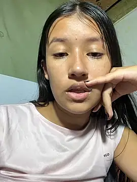 Snapshot of cathy_19 chatting on February 9, 1:25 am cathy 19 online show from February 9, 1:25 am