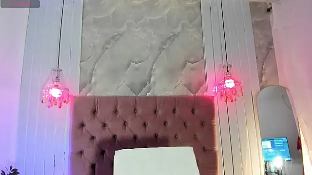 Gabby-Sweet online show from May 7, 10:51 am