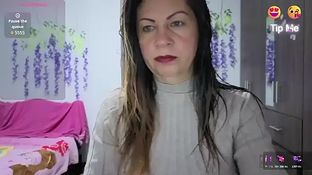 xxxMilexxx online show from April 8, 11:01 am