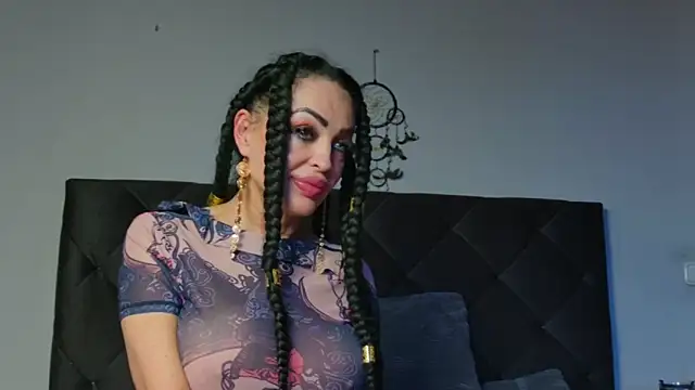 LadyRavenna online show from April 13, 4:44 pm