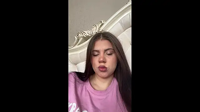 Snapshot of _wifi_ chatting on February 6, 9:27 am wifi online show from February 6, 9:27 am