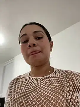 saray mendozaa online show from April 30, 10:58 pm