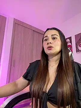 Snapshot of saray_mendozaa chatting on June 22, 7:11 pm saray mendozaa online show from June 22, 7:11 pm