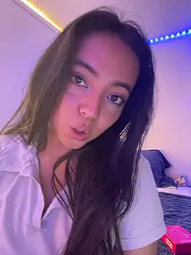 laraa rous online show from April 21, 5:30 pm