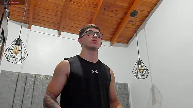 Calvin Hunter online show from April 16, 2:12 am