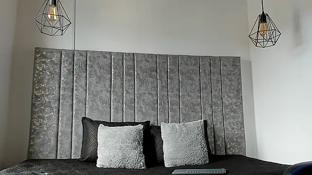 Calvin Hunter online show from February 16, 6:06 pm