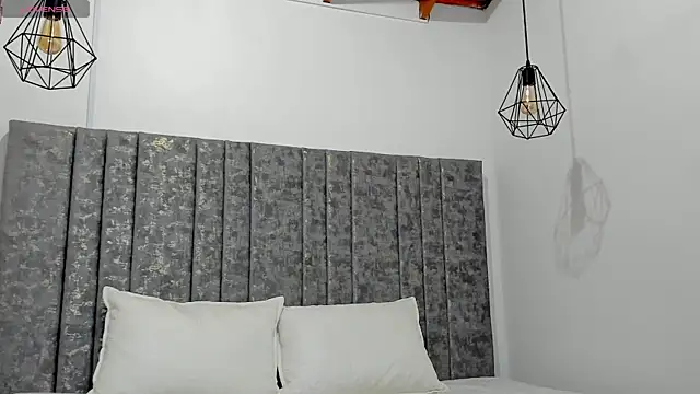 Calvin Hunter online show from March 27, 2:09 am