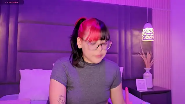 EllieNeptune  online show from February 22, 7:59 pm