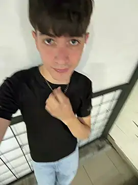 Naim TheKing online show from April 4, 10:05 pm