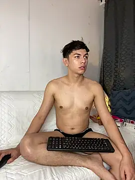 Caydensmit online show from March 1, 4:01 am