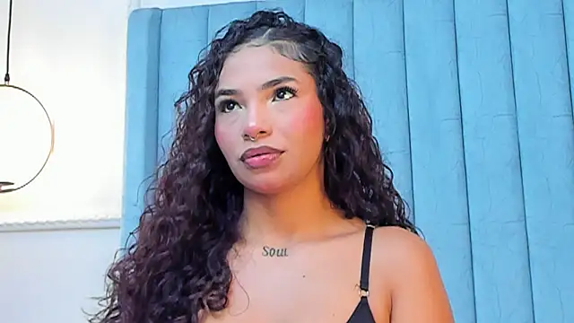 Snapshot of Scarlett-Banner chatting on February 23, 3:01 pm Scarlett-Banner online show from February 23, 3:01 pm