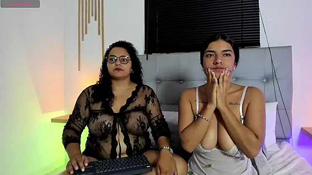  kimmygrey online show from March 3, 7:32 pm