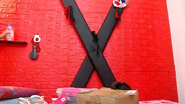 Snapshot of juliette18rose chatting on February 19, 7:22 pm juliette18rose online show from February 19, 7:22 pm