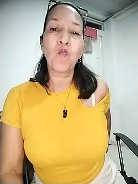 RosseLaure online show from June 11, 2:53 am