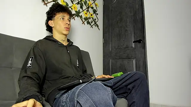 Maxxx bigcockx online show from March 18, 4:15 am