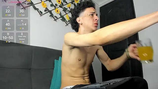 Maxxx bigcockx online show from May 31, 2:28 am