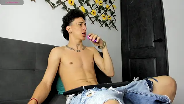 Maxxx bigcockx online show from May 24, 3:28 am