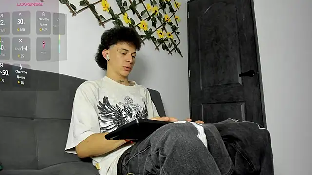 Maxxx bigcockx online show from March 20, 1:28 am