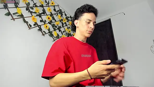 Maxxx bigcockx online show from May 22, 3:26 am