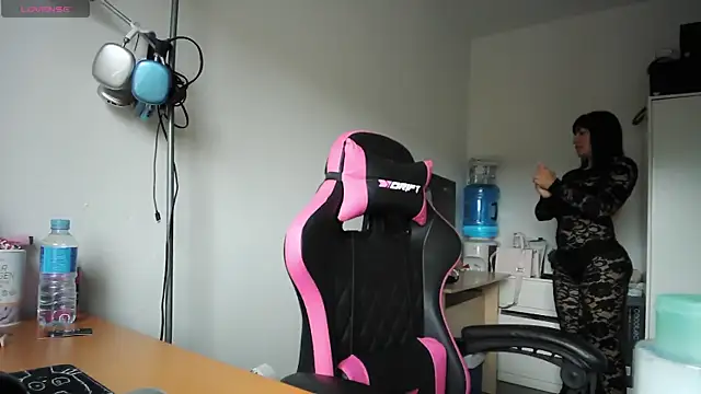 Yulian Milf online show from March 29, 11:56 am