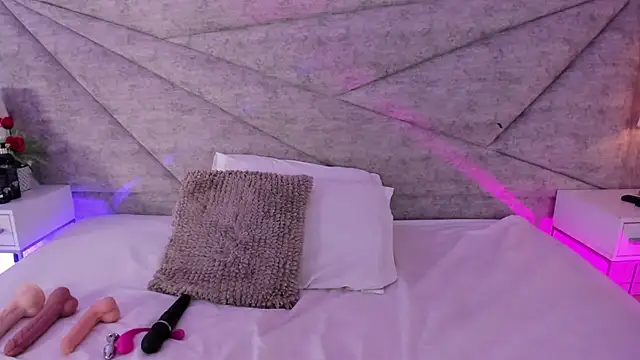 RousSweet- online show from April 18, 12:02 am