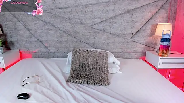 RousSweet- online show from April 14, 10:04 pm