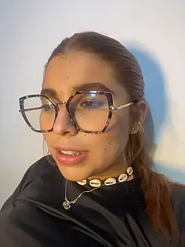 Snapshot of baddieasiantv chatting on February 3, 2:53 am baddieasiantv online show from February 3, 2:53 am