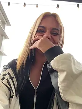 andyy x online show from February 10, 9:25 pm