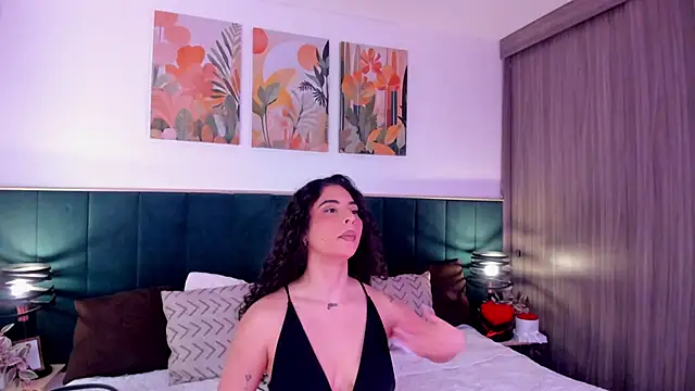 IrinaBlanc online show from June 20, 4:06 am