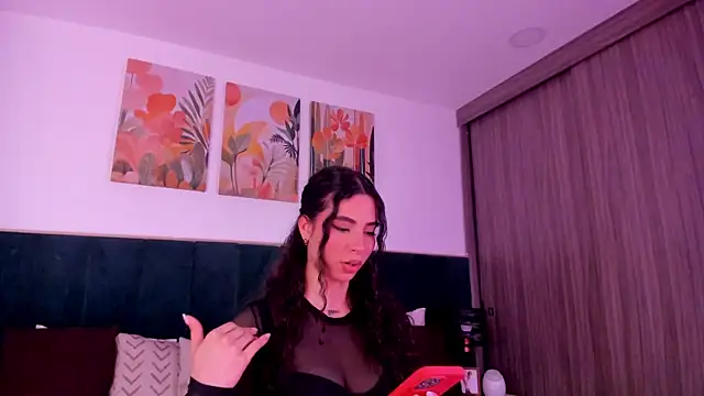 IrinaBlanc online show from March 4, 1:02 am