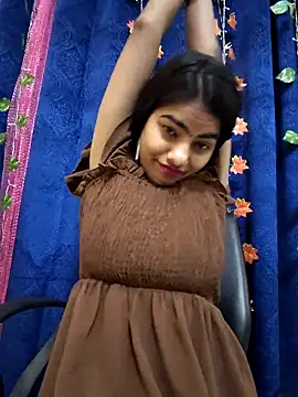 Alisha Babyy online show from April 4, 2:51 am