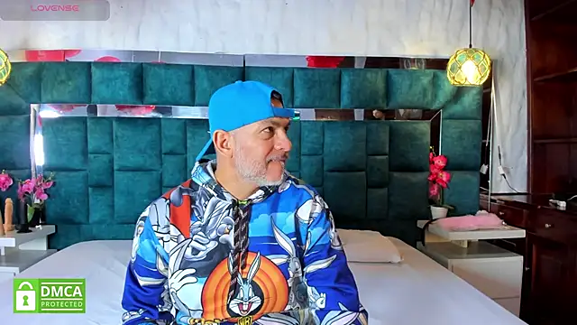 Snapshot of ViceSweet chatting on February 21, 6:04 am ViceSweet online show from February 21, 6:04 am