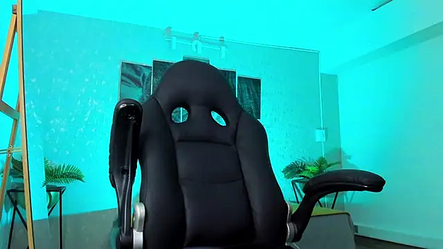 Nils saintt online show from February 20, 6:26 am