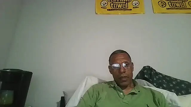 swimmer2496 online show from May 26, 12:09 am