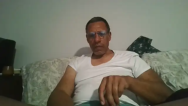 swimmer2496 online show from February 18, 8:11 am