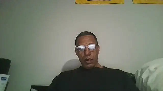 swimmer2496 online show from April 8, 5:53 am