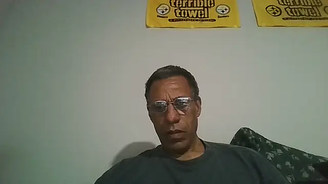 swimmer2496 online show from May 4, 4:49 am
